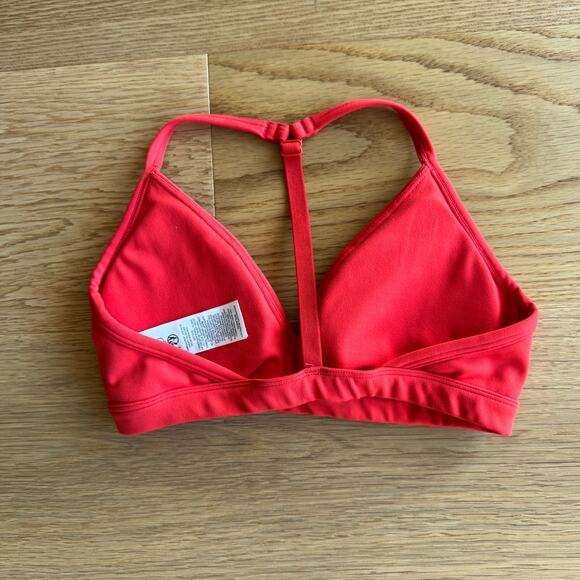 Oner Active Easy Lift Ultra Minimal V Neck Sports Bra Small Muscle Mommy Red - Picture 4 of 4